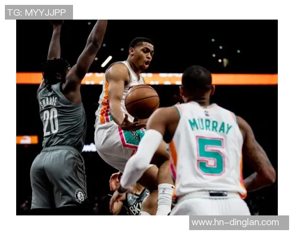 猛龙主场大胜篮网展现强劲实力全场精彩瞬间回顾 猛龙主场大胜篮网展现强劲实力全场精彩瞬间回顾